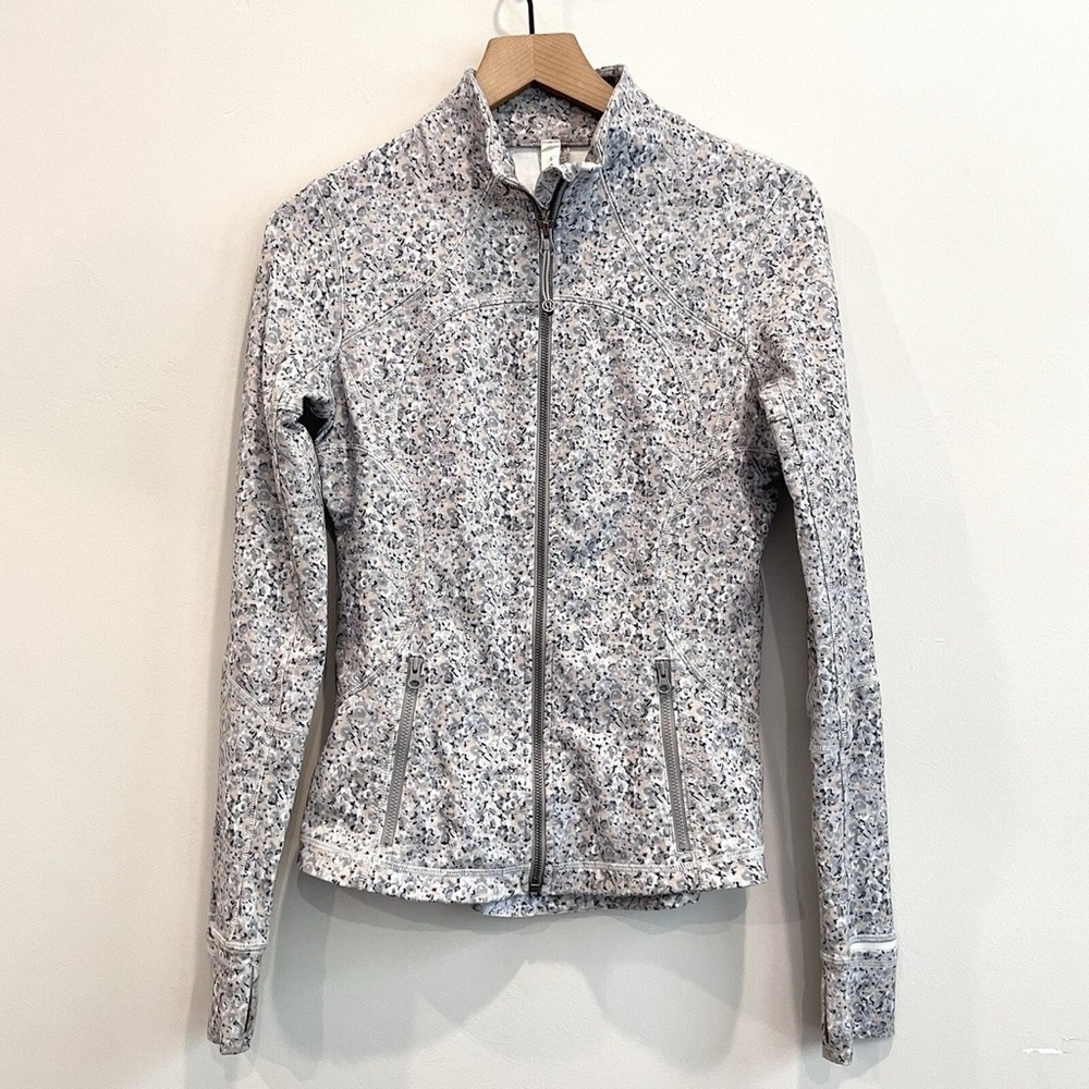 NWOT Lululemon Define Jacket - Size 6